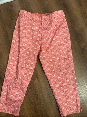 Coral White Shell-Print Cropped Pants